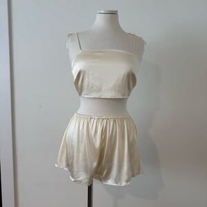 NWOT Courtyard LA Ivory Silk Top and Short Set M